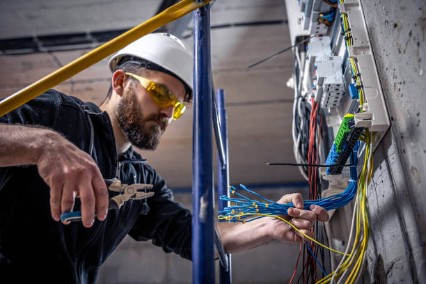 Best Circuit Breaker Repair  in Shorewood, IL